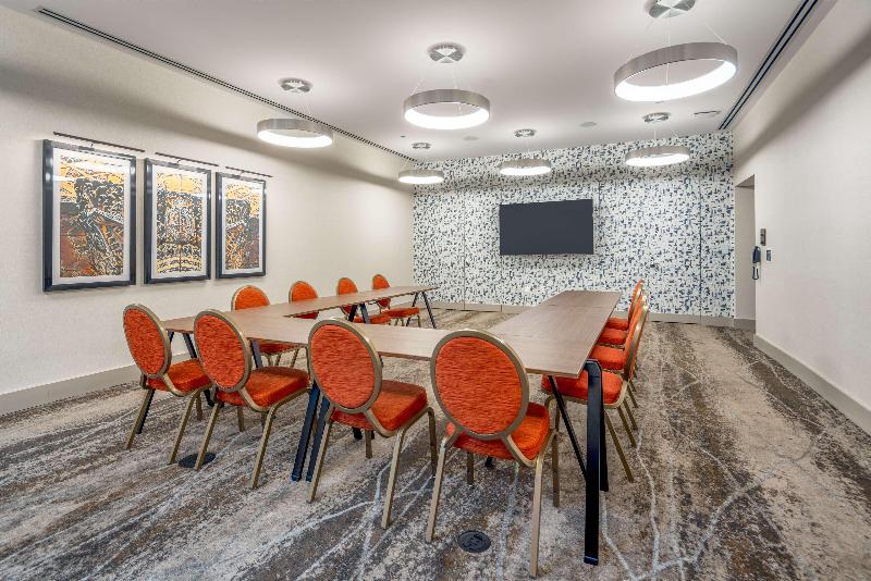 בית מלון כפרי Hilton Garden Inn Chicago Central Loop