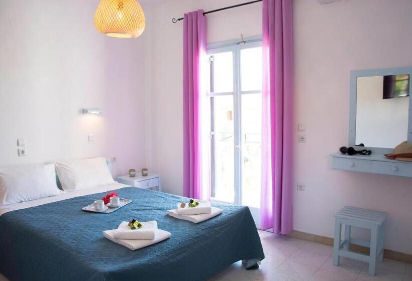 Maria's Apartments