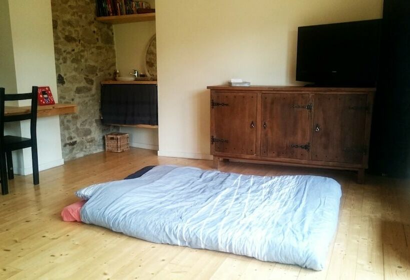膳宿费 Chambre Privée En Campagne