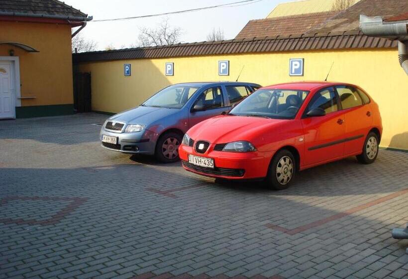 بنسيون Halász Airport Panzio