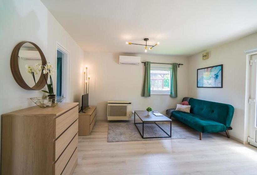 펜션 Mf Diana Family Apartment