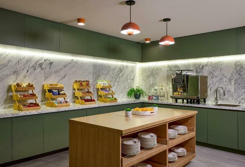 Fotos del hotel Tba Times Square:  15