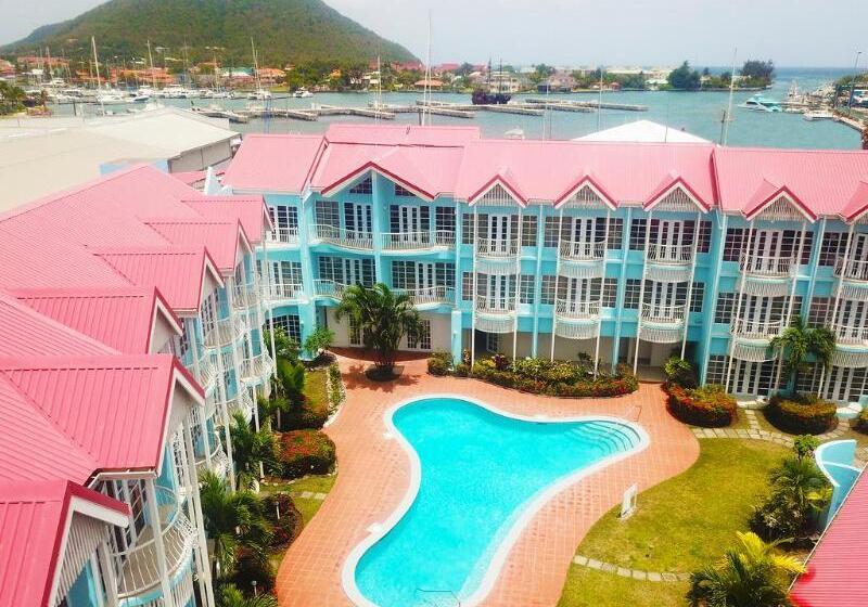 هتل Bay Gardens Marina Haven