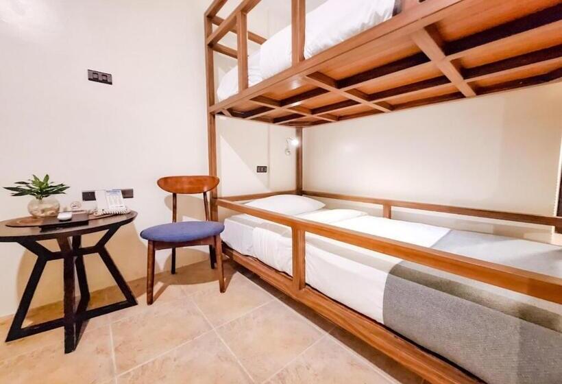 فندق Boracay Ocean Club Beach Resort
