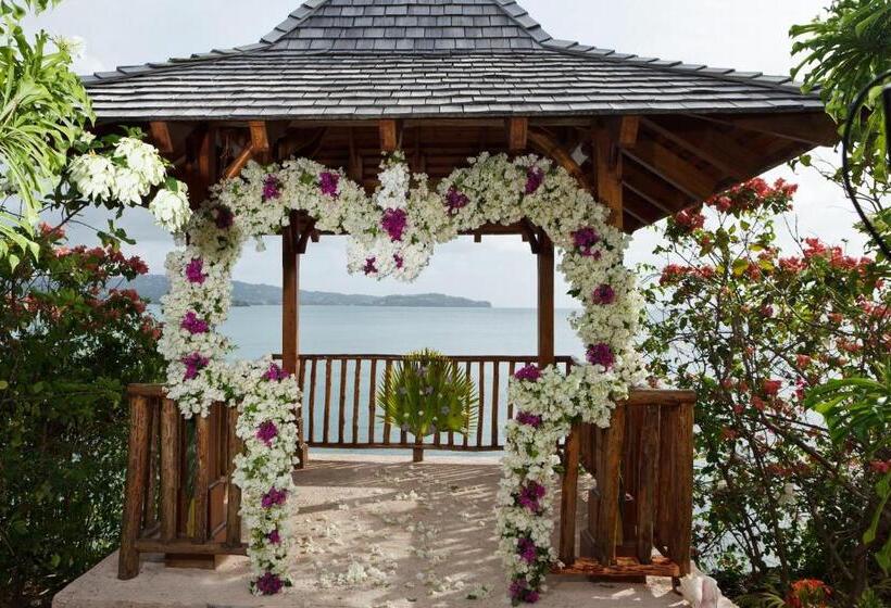 هتل Calabash Cove Resort And Spa   Adults Only