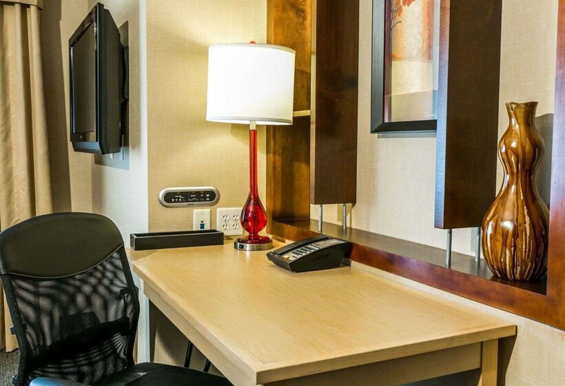 Cambria Hotel Denver International Airport