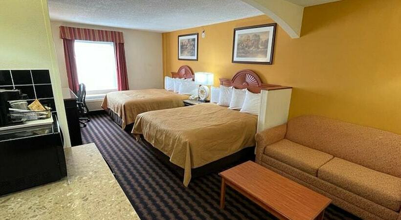 Chocolate Express Hotel & Suites Hershey