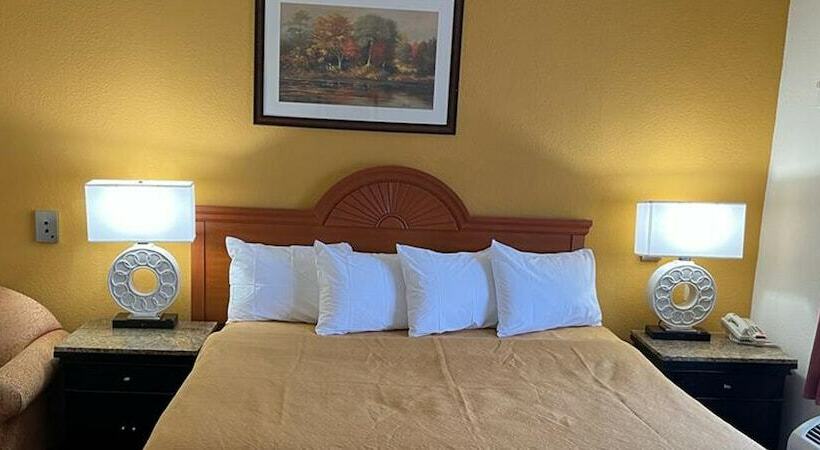 Chocolate Express Hotel & Suites Hershey