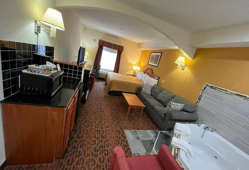 Chocolate Express Hotel & Suites Hershey