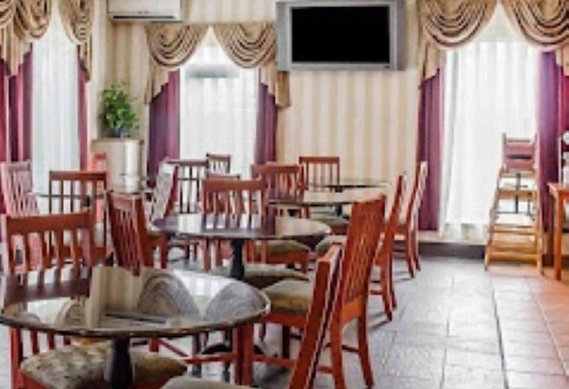 Chocolate Express Hotel & Suites Hershey