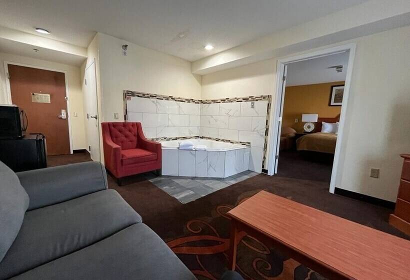Chocolate Express Hotel & Suites Hershey