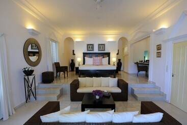 هتل Coco Ocean Resort & Spa