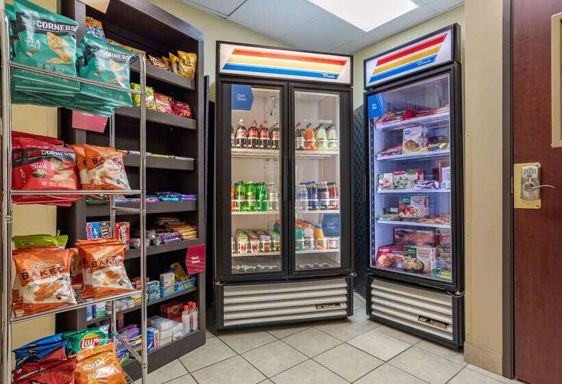 هتل Comfort Suites Airport South