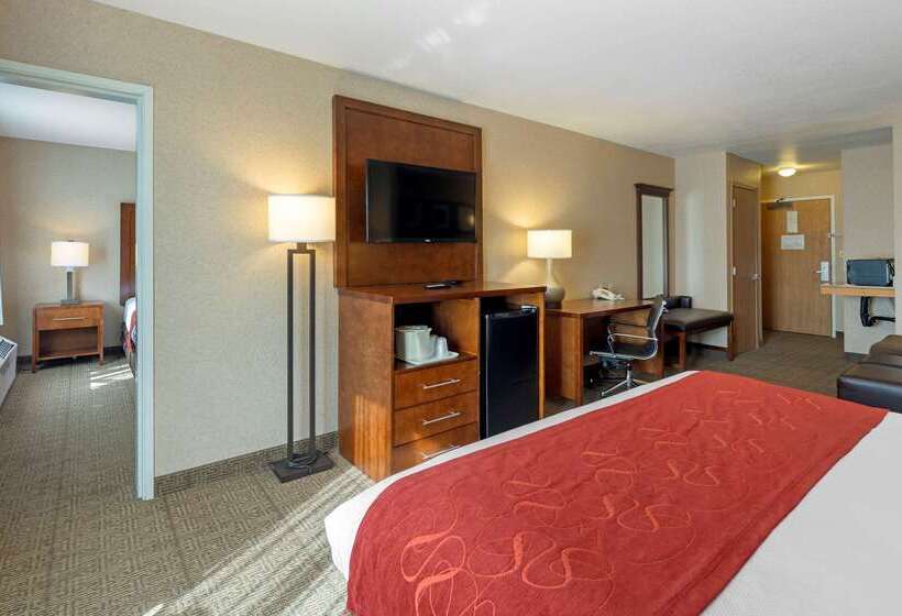 酒店 Comfort Suites Anchorage International Airport