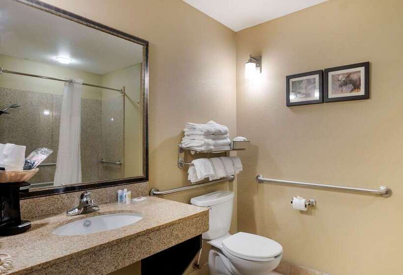 هتل Comfort Suites Anchorage International Airport