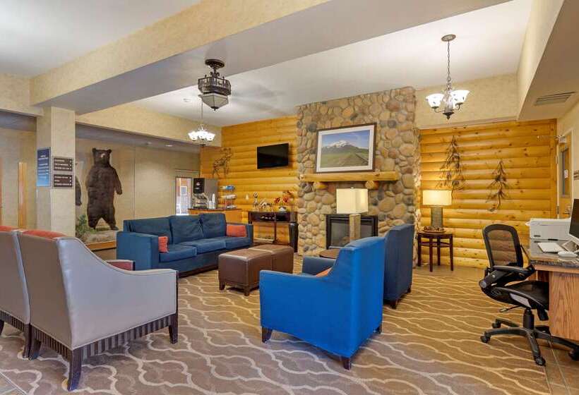 هتل Comfort Suites Anchorage International Airport