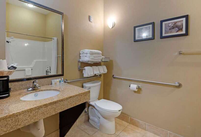 هتل Comfort Suites Anchorage International Airport