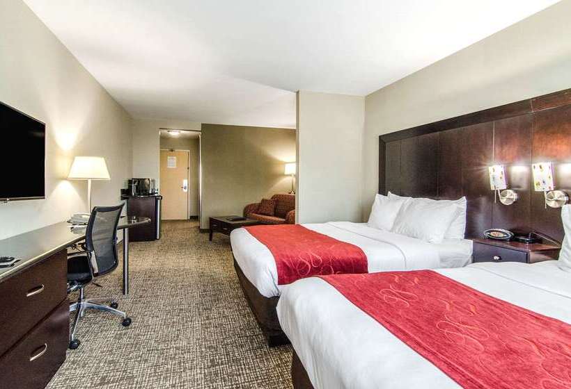 هتل Comfort Suites Bentonville  Rogers