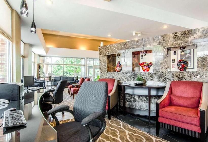 هتل Comfort Suites Bentonville  Rogers