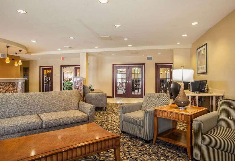 هتل Comfort Suites Bloomington I55 And I74