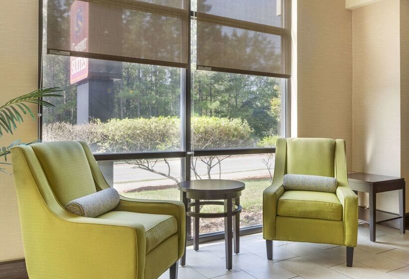 هتل Comfort Suites Columbia Northeast  Fort Jackson