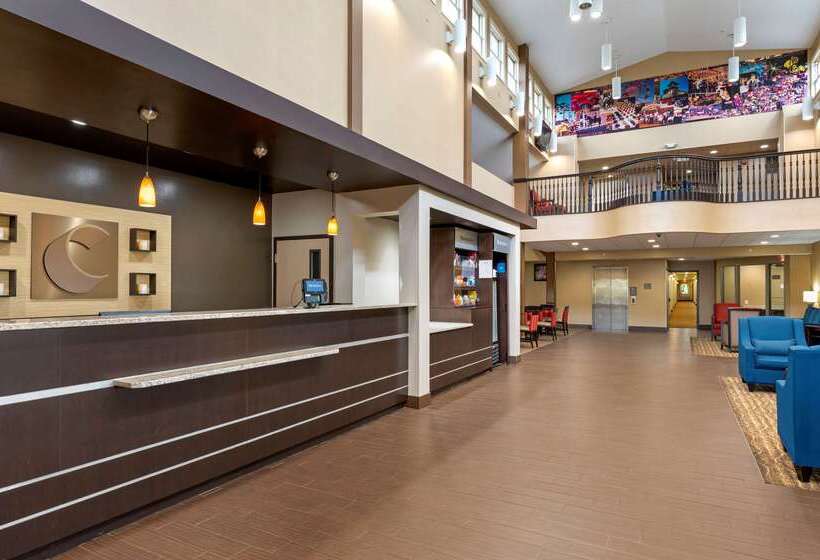 هتل Comfort Suites