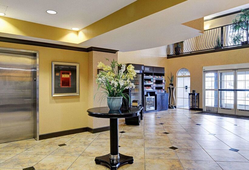 هتل Comfort Suites