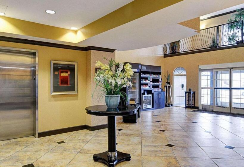 هتل Comfort Suites