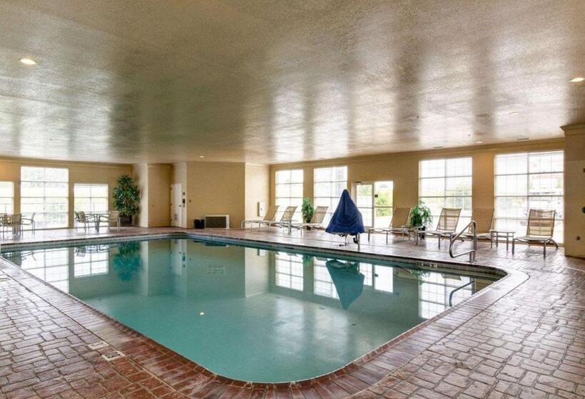 هتل Comfort Suites