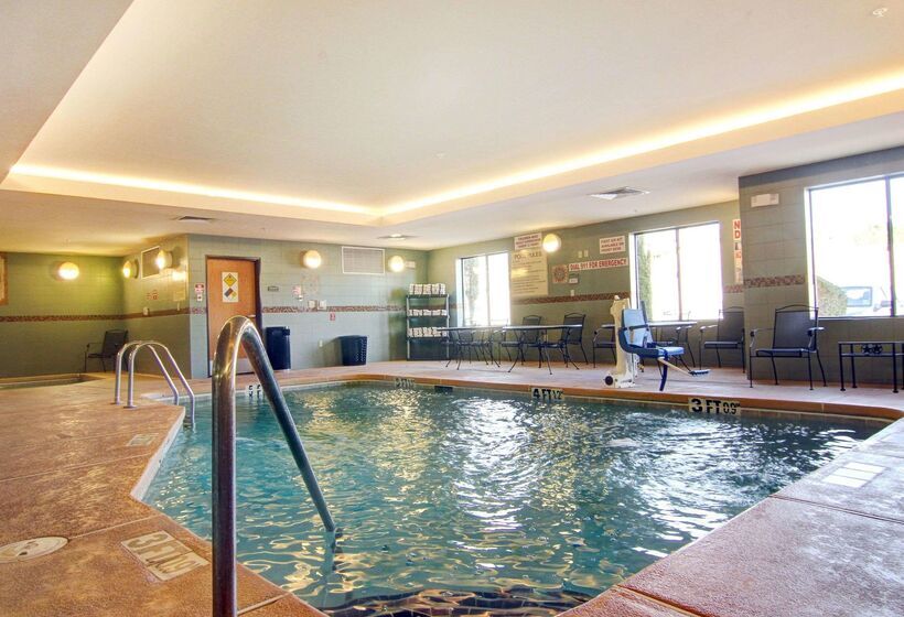هتل Comfort Suites El Paso West