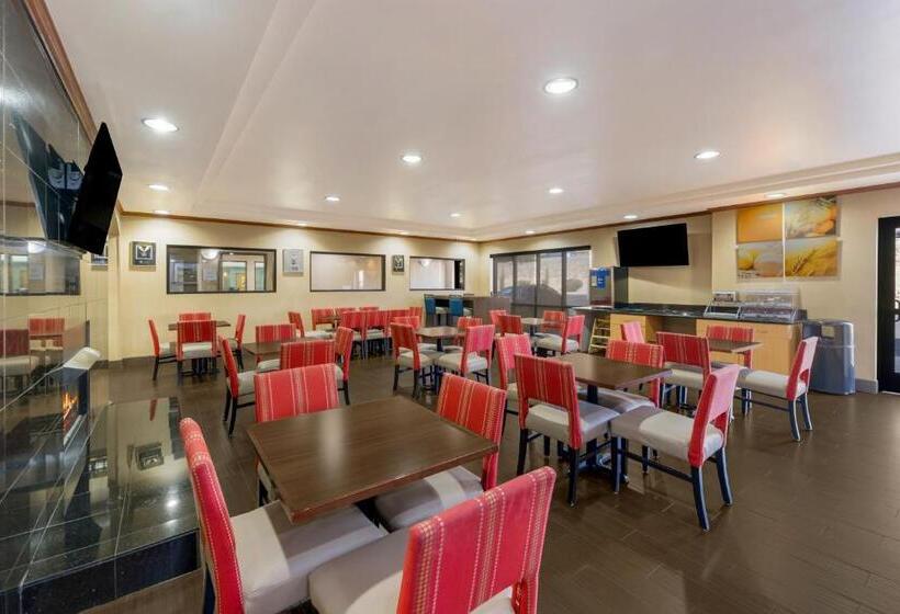 هتل Comfort Suites El Paso West