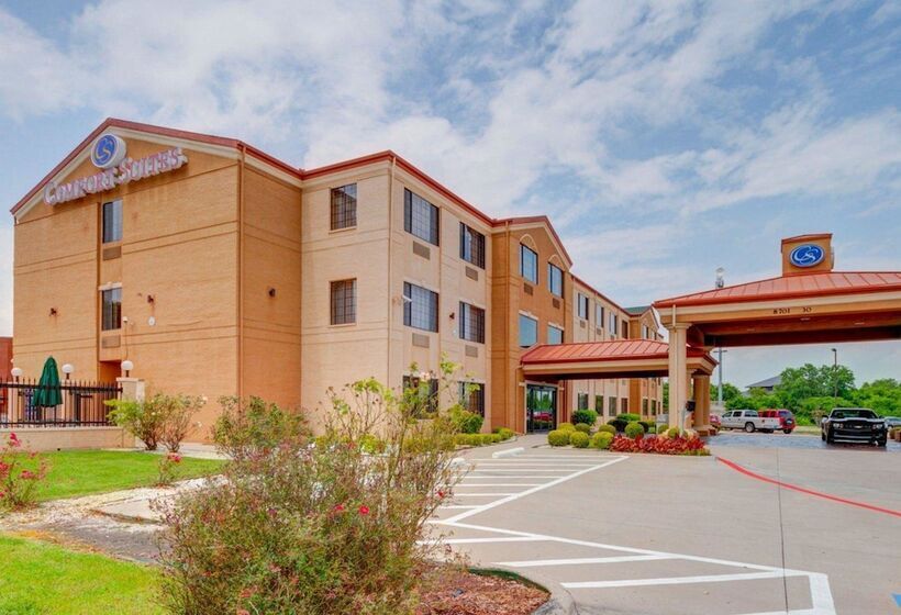 Отель Comfort Suites Lake Ray Hubbard
