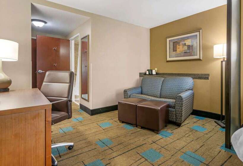 هتل Comfort Suites Near Mcas Beaufort