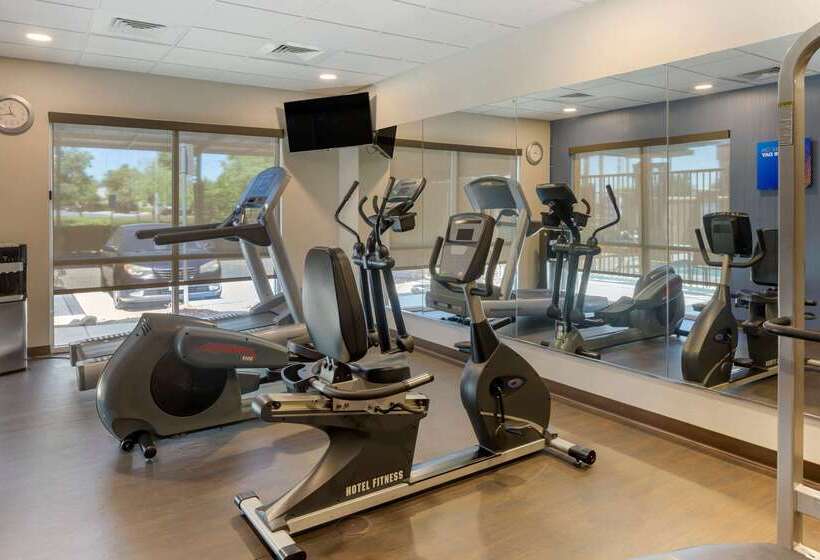 هتل Comfort Suites Ontario Airport Convention Center