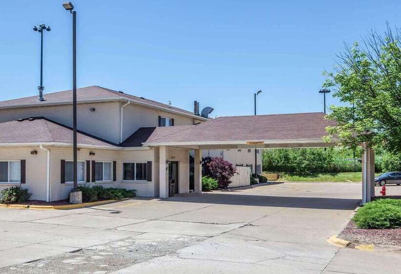 هتل Comfort Suites Peoria I 74