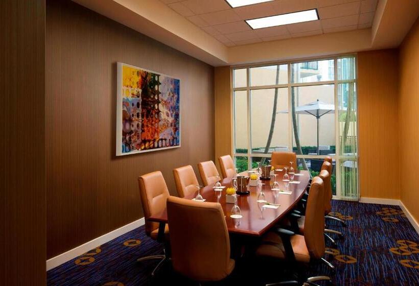 هتل Courtyard Miami Dadeland