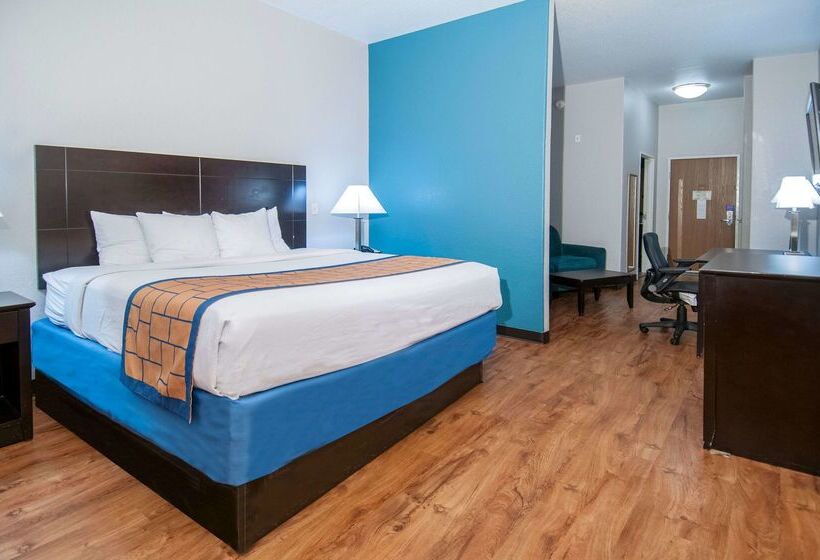 호텔 Days Inn & Suites By Wyndham San Antonio Near Frost Bank Center