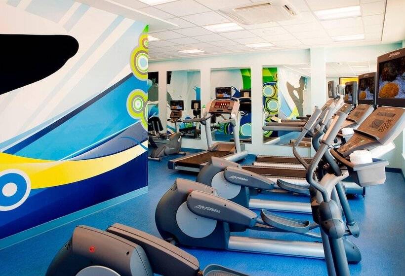 Fotos del hotel Fairfield Inn Suites By Marriott Orlando At Seaworld:  30