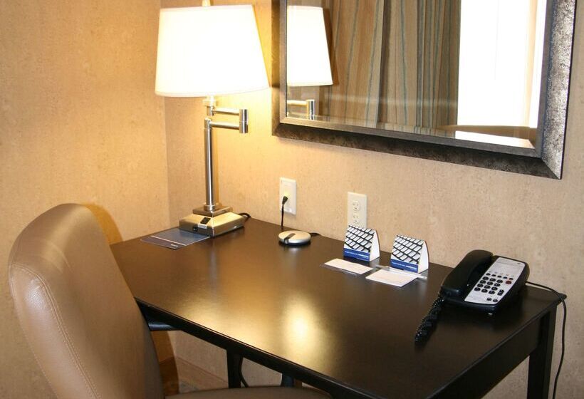 فندق Hampton Inn & Suites Barstow