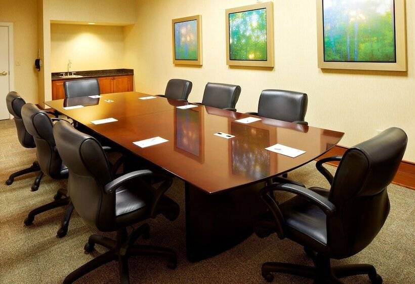 هتل Hampton Inn & Suites Savannah/midtown