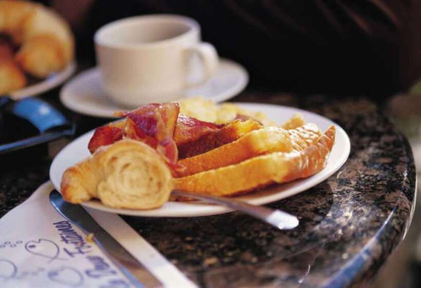 هتل Hilton Baltimore Inner Harbor