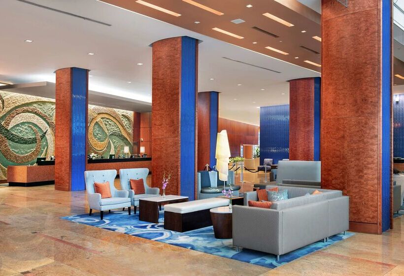 هتل Hilton Baltimore Inner Harbor