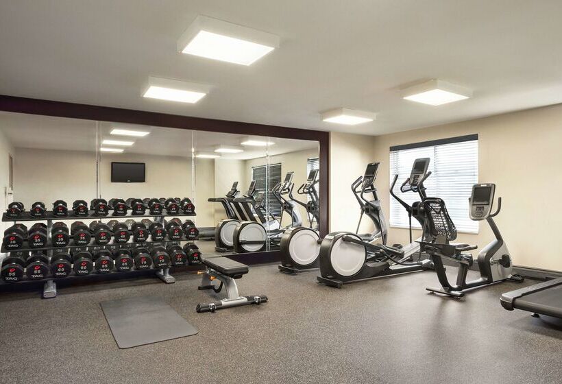 هتل Hilton Garden Inn New Orleans Convention Center
