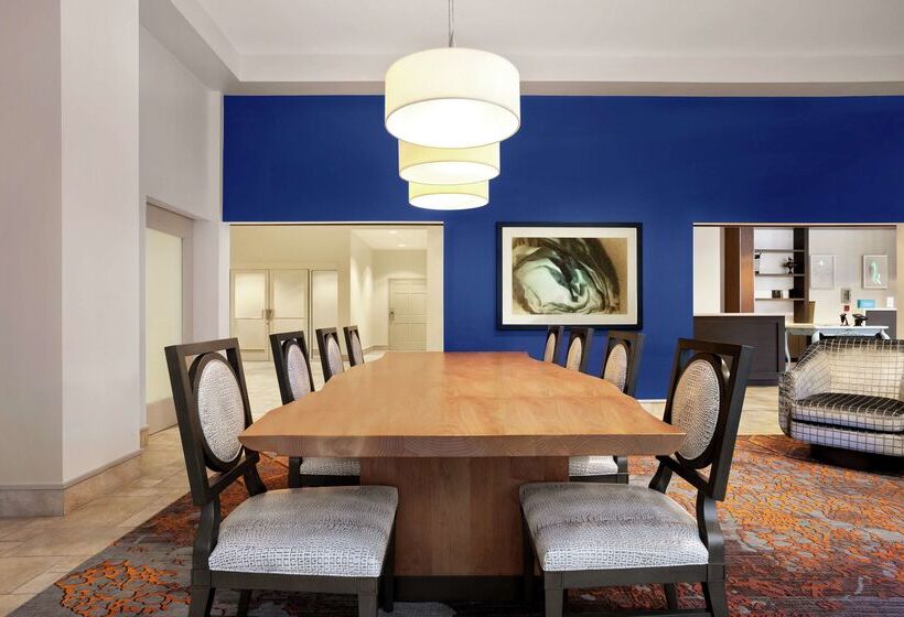هتل Hilton Garden Inn New Orleans Convention Center