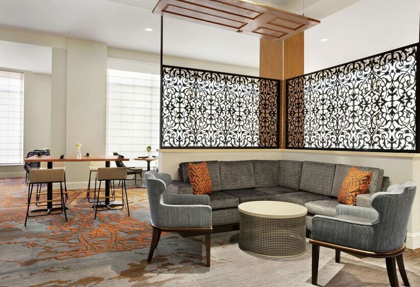 هتل Hilton Garden Inn New Orleans Convention Center