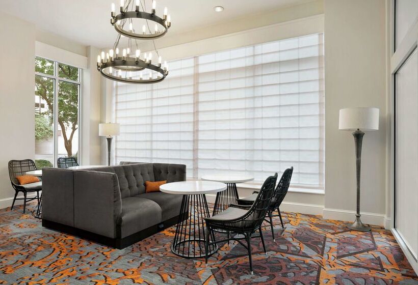 هتل Hilton Garden Inn New Orleans Convention Center