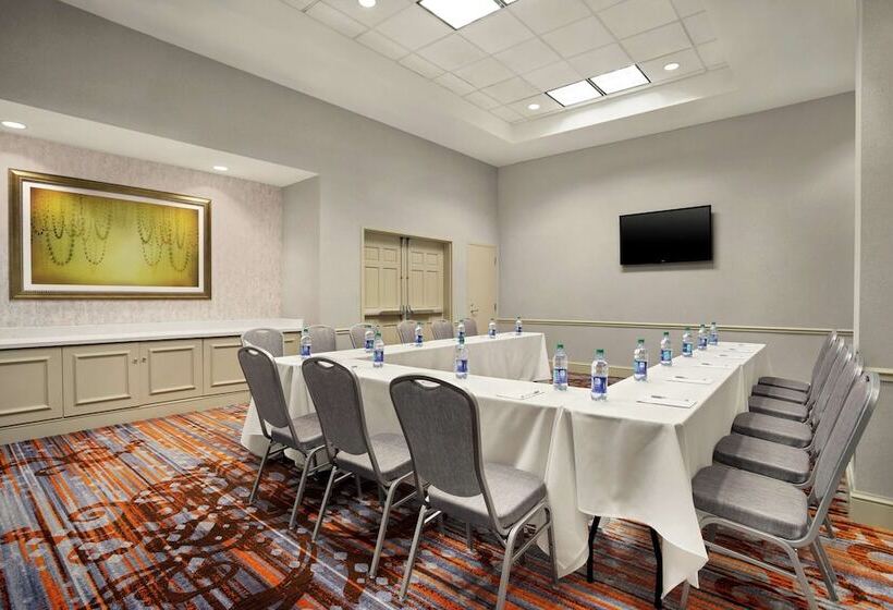 هتل Hilton Garden Inn New Orleans Convention Center