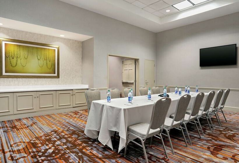 هتل Hilton Garden Inn New Orleans Convention Center