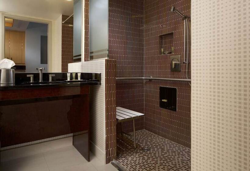 Fotos del hotel Elara By Hilton Grand Vacations  Center Strip:  79