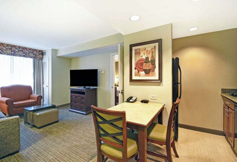 هتل Homewood Suites By Hilton Denver International Airport